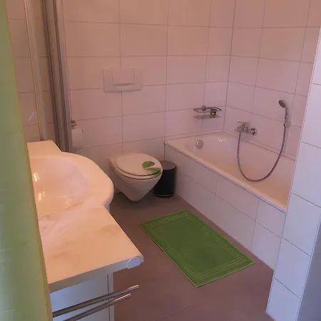 Kreuzbuehl Apartament Albstadt
