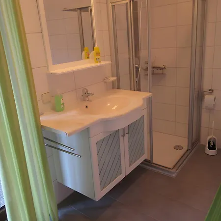 Kreuzbuehl Apartament *